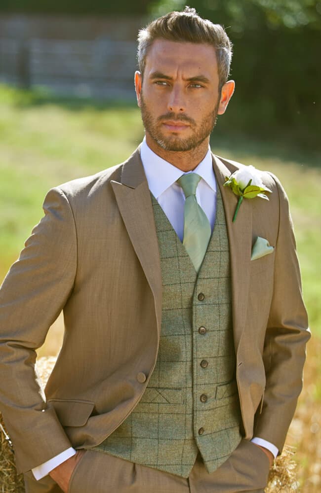 Linen groom suit Koh Samui